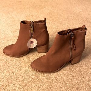 Blondo Waterproof booties